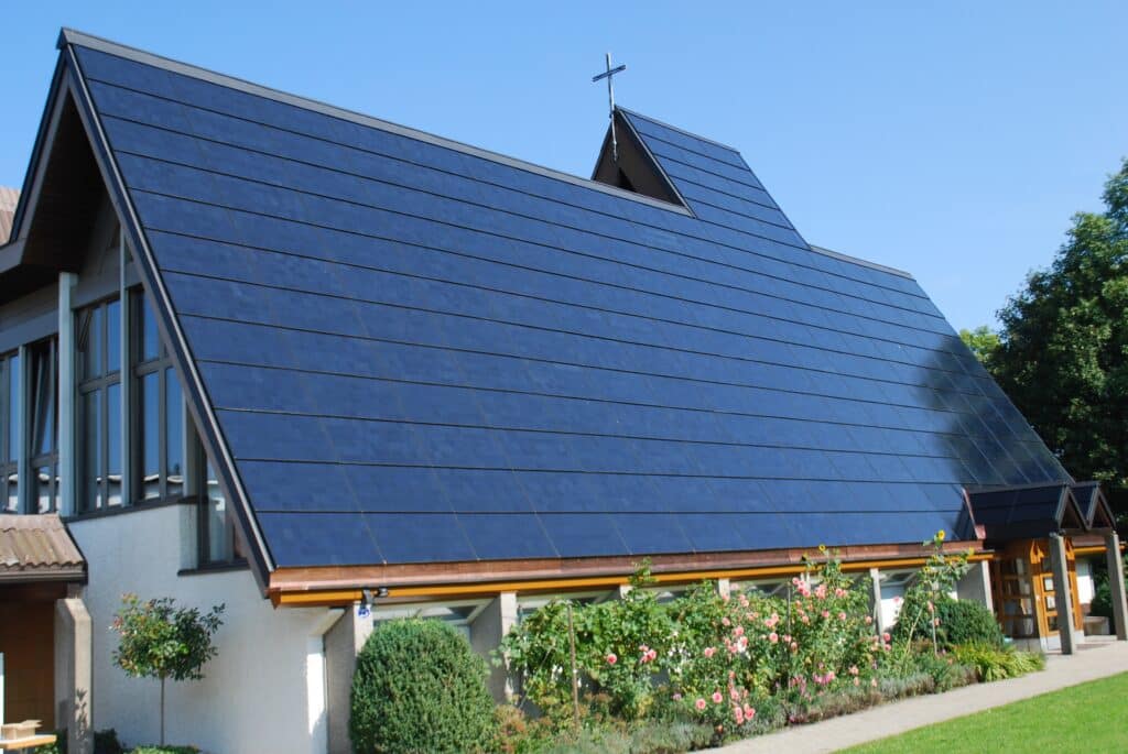 Indach Solarmodule St. Gallen, Indachanlage auf Kirchendach